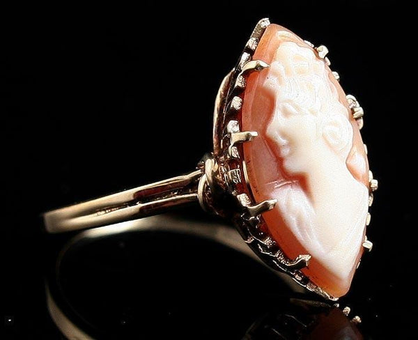 Nice 14K Gold Carved Classical Cameo of a Young Woman Ring