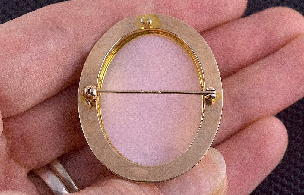 Neat Antique Greco-Roman 10k Yellow Gold and Hand Carved Cameo Pin Goddess Diana