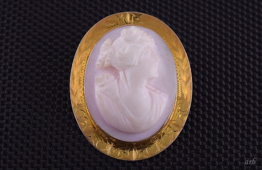 Neat Antique Greco-Roman 10k Yellow Gold and Hand Carved Cameo Pin Goddess Diana