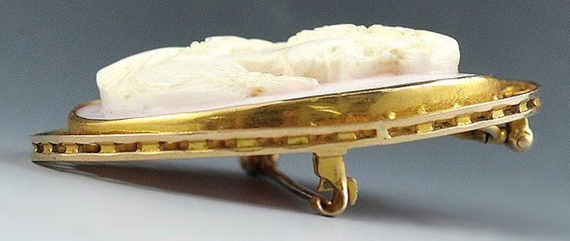 Lovely Antique 10k Gold w/ Carved Shell Girl Portrait Cameo Pendant or Pin Italy