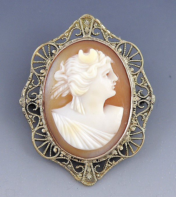 Pretty Victorian Gold Filled Filigree Hand Carved Shell Cameo Pin Brooch