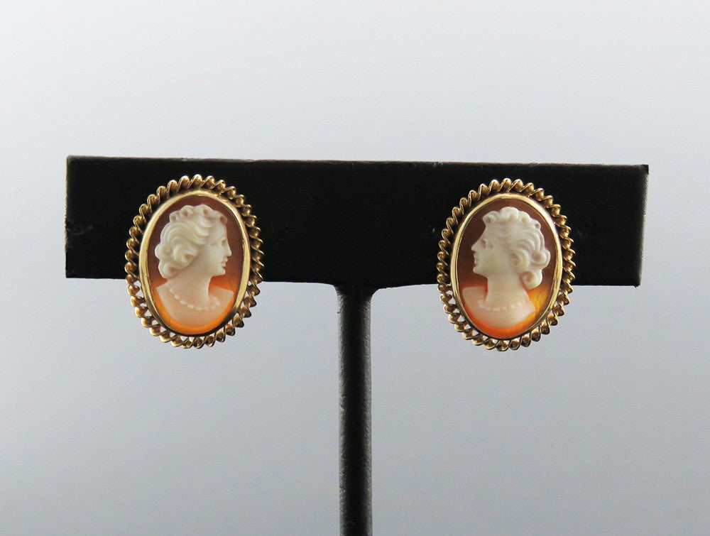 Wonderful 14K Yellow Gold Nicely Carved Cameo Earrings Screw Back