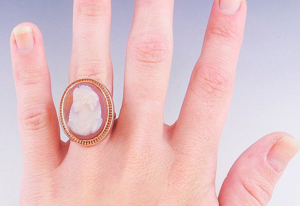 c1860-1880 Elegant Victorian 14k Gold & Carved Hardstone Cameo Ring