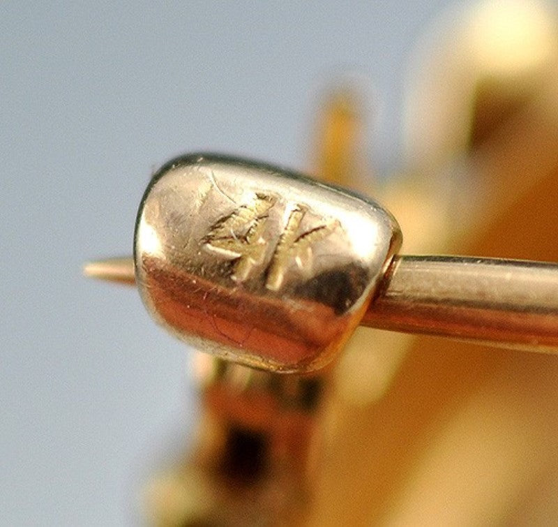 Beautiful Antique 14K Gold Cameo Country Landscape Scene