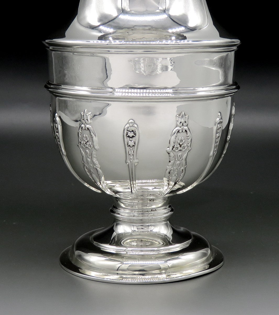 Anituqe 1899 English Georgian Style Mappin Bros Castor Muffineer Sugar Shaker