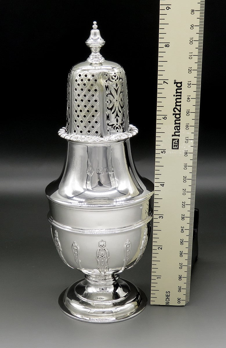 Anituqe 1899 English Georgian Style Mappin Bros Castor Muffineer Sugar Shaker