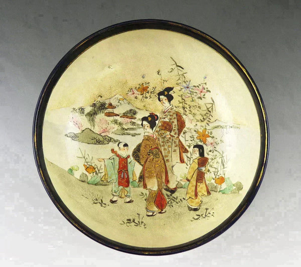 Antique Meiji Japanese Geisha Satsuma Pottery Porcelain Hand Painted Bowl/Dish