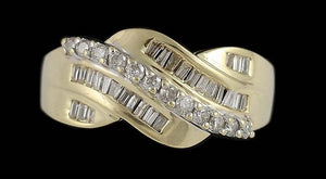 Fine Modern 14k Gold Baguette & Round Diamond Ring Size 7