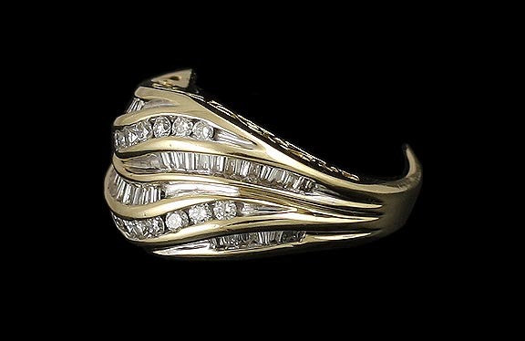 Stellar 14K Yellow Gold Baguette & Brilliant Diamond Ring Size 7.25