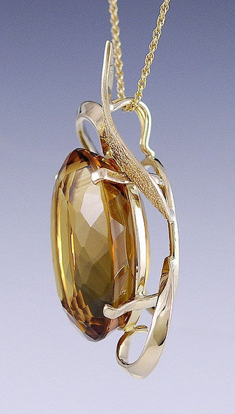 Stunning 18k Yellow Gold & Huge Faceted Honey Citrine Pendant