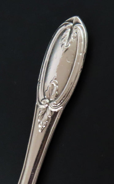 Lovely Coin Silver Master Butter Knife Great Engraved Blade 6 3/4 Inches