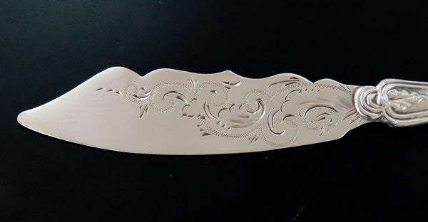 Lovely Coin Silver Master Butter Knife Great Engraved Blade 6 3/4 Inches