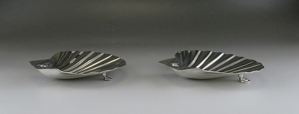 1743 English Georgian Sterling Silver Shell Dishes Thomas England, London