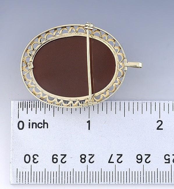 Delightful VTG 14k Gold Carved Hardstone Cameo Pin / Pendant
