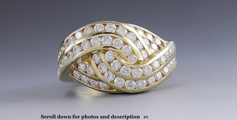 Gorgeous Eye-Catching 18k Gold & Sparkling Diamond Ring