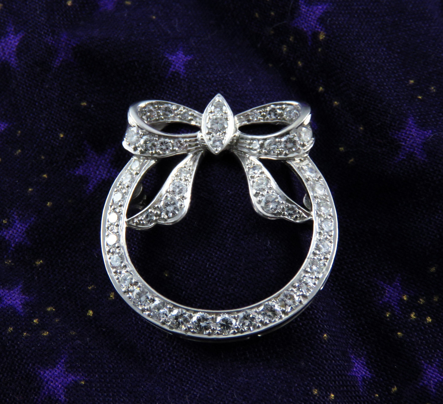 Stunning VTG Platinum ~.94ct Diamond Ribbon Bow Wreath Pin Brooch