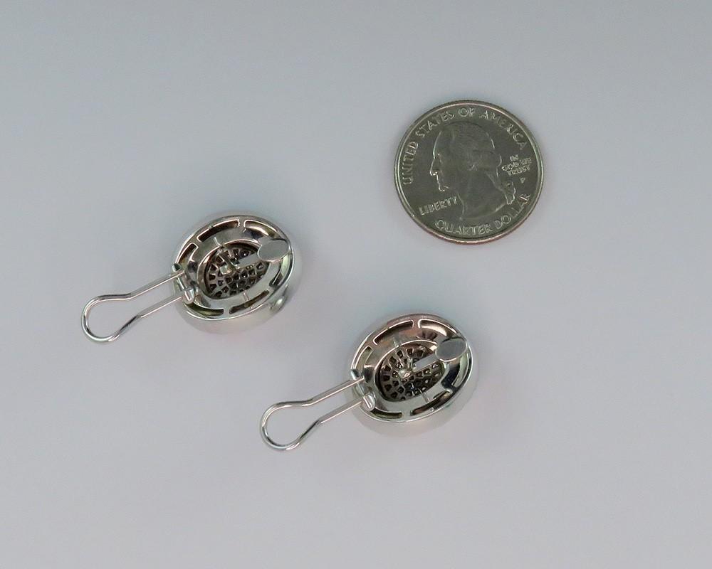Superb 18k White Gold VS Diamond Earrings Modern and Stylish