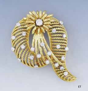 Beautiful Italian 18k Gold & Diamond Pin / Brooch