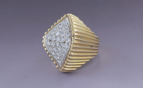 Striking High Quality 14K Yellow Gold Pavé Diamond Navette Ring Size 5.5