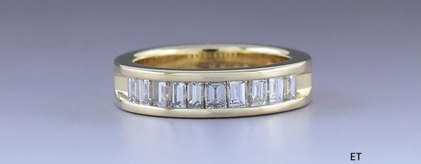 Stunning 18k Gold & ~.75ct Diamond Anniversary Band Ring