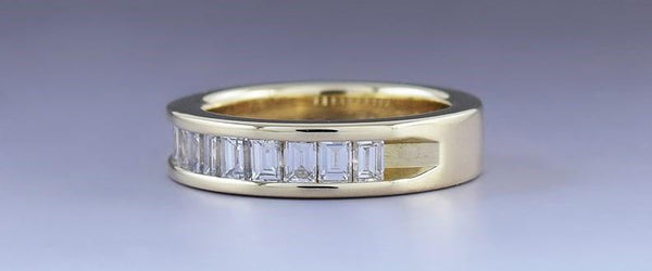 Stunning 18k Gold & ~.75ct Diamond Anniversary Band Ring