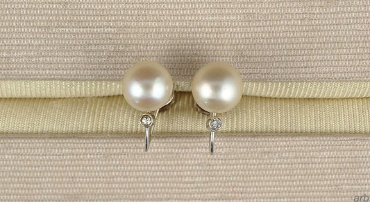 Splendid 14K White Gold Pearl and Diamond Screw Back Earrings Vintage 1950s-60s