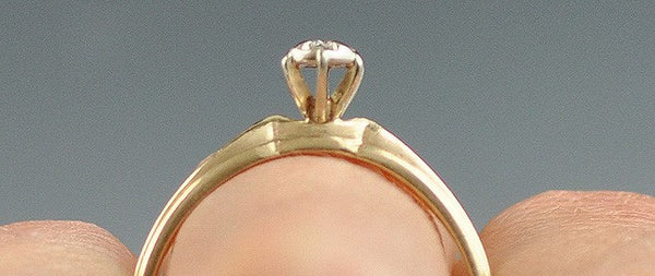 Lovely Vintage 14k Gold Miracle Setting Diamond Ring Solitaire Size 8