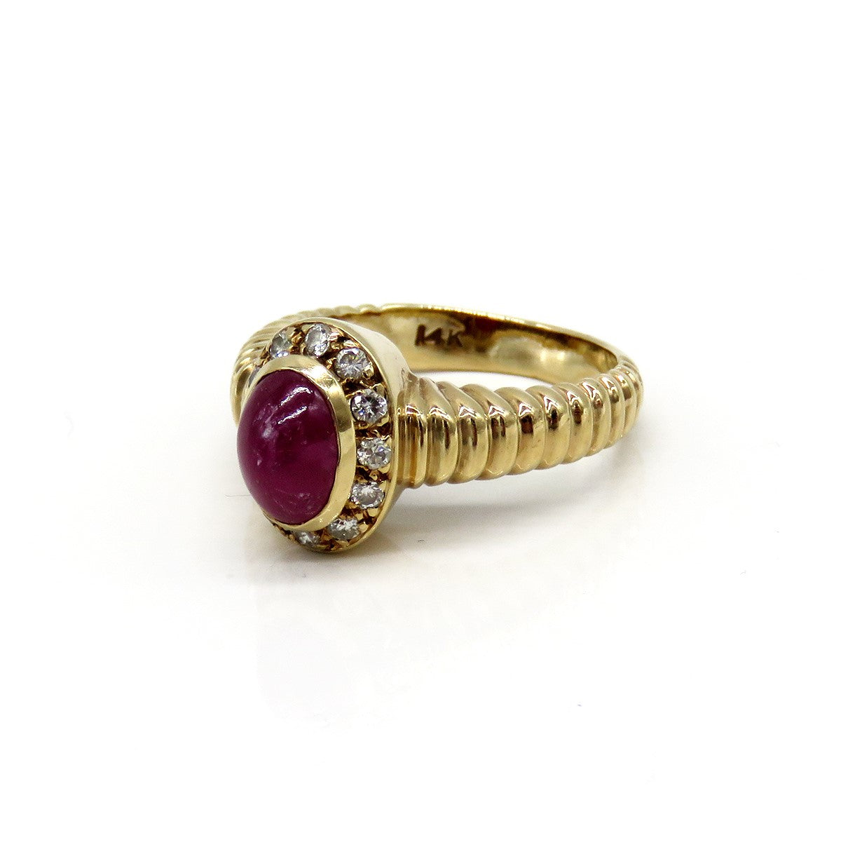 Elegant 14k Yellow Gold Ruby Cabochon Diamond Halo Ribbed Ring