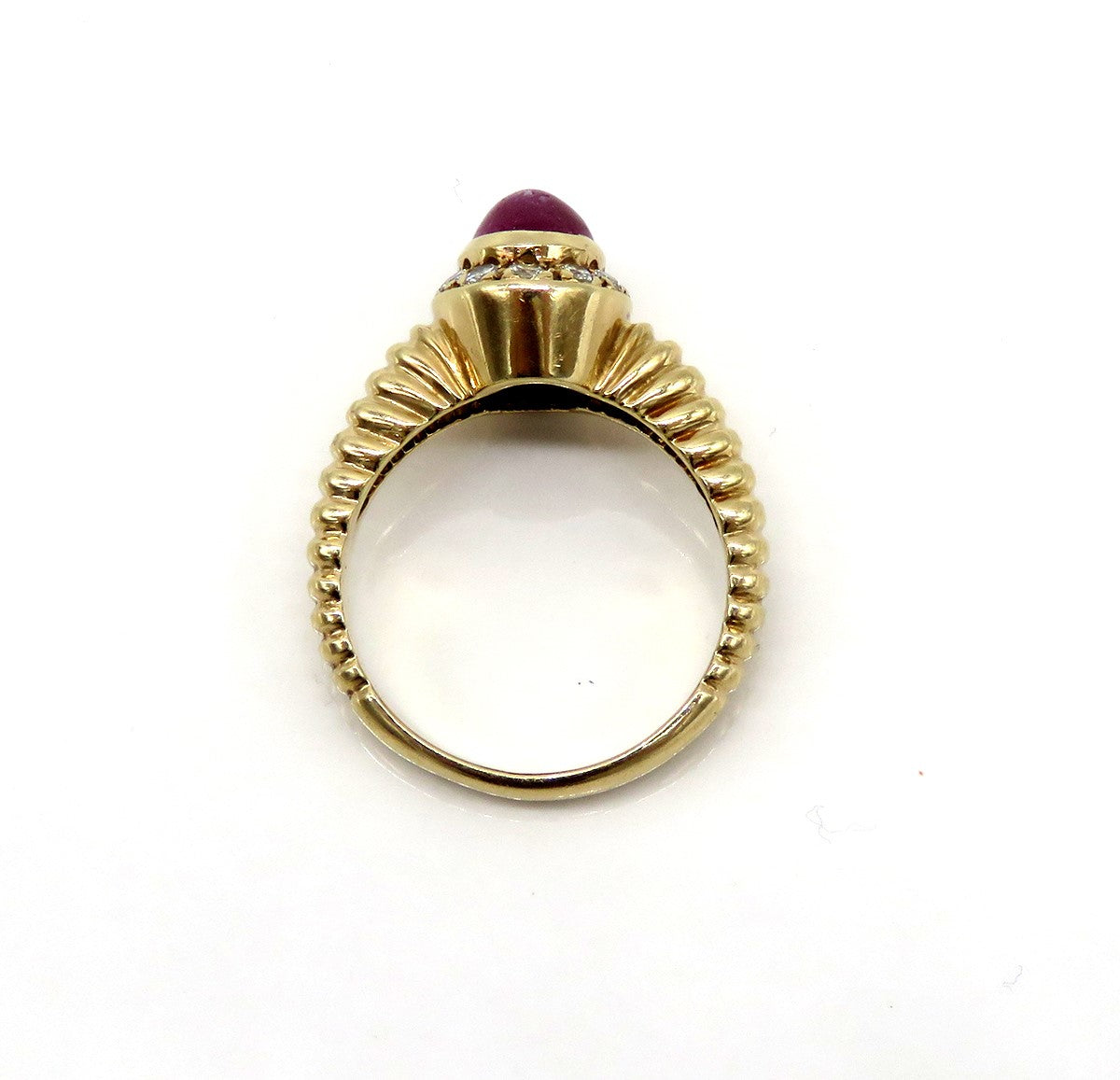 Elegant 14k Yellow Gold Ruby Cabochon Diamond Halo Ribbed Ring