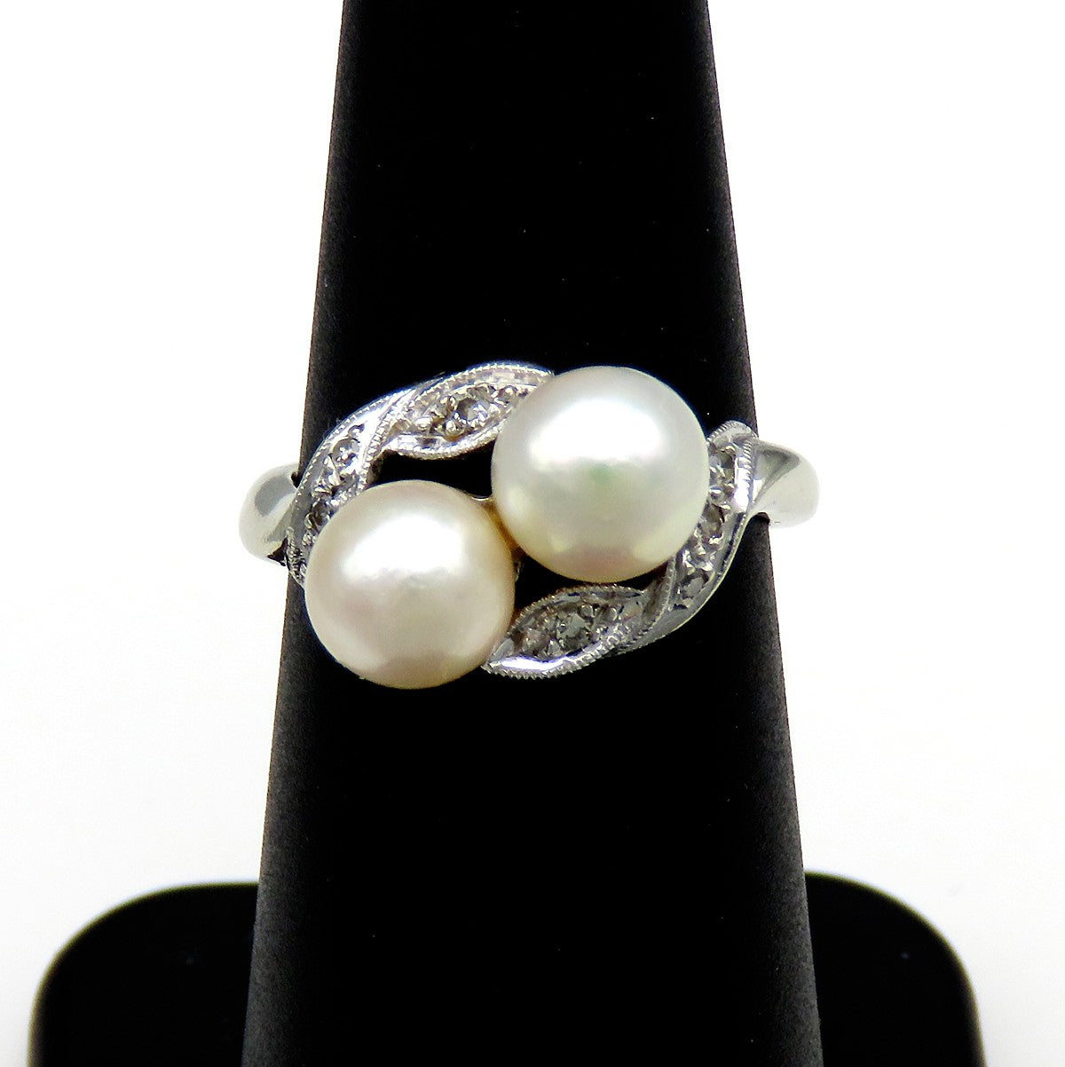 Vintage 14K White Gold Pearl Accent Diamond Bypass Style Ring Size 5.25