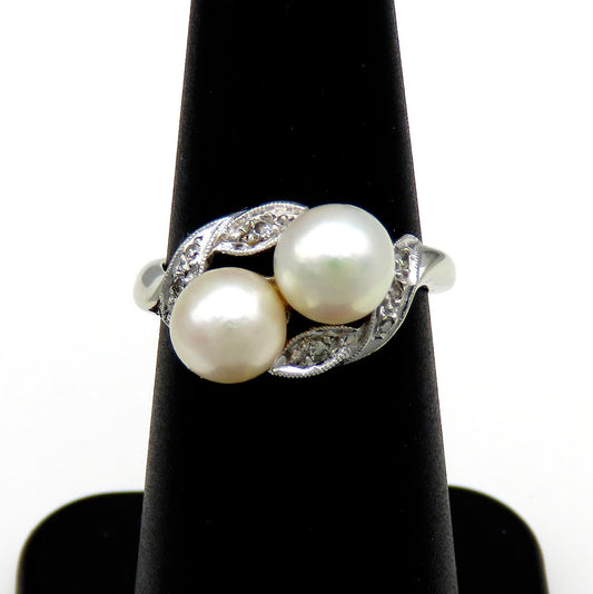 Vintage 14K White Gold Pearl Accent Diamond Bypass Style Ring Size 5.25