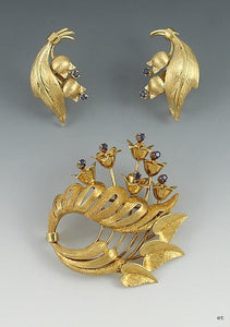 Italian 18K Yellow Gold & Sapphire Pin and Earrings Set