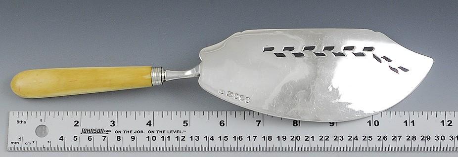 Fine English Sterling Silver Elk Crest Fish Server 1802 with Hand Carved Handle