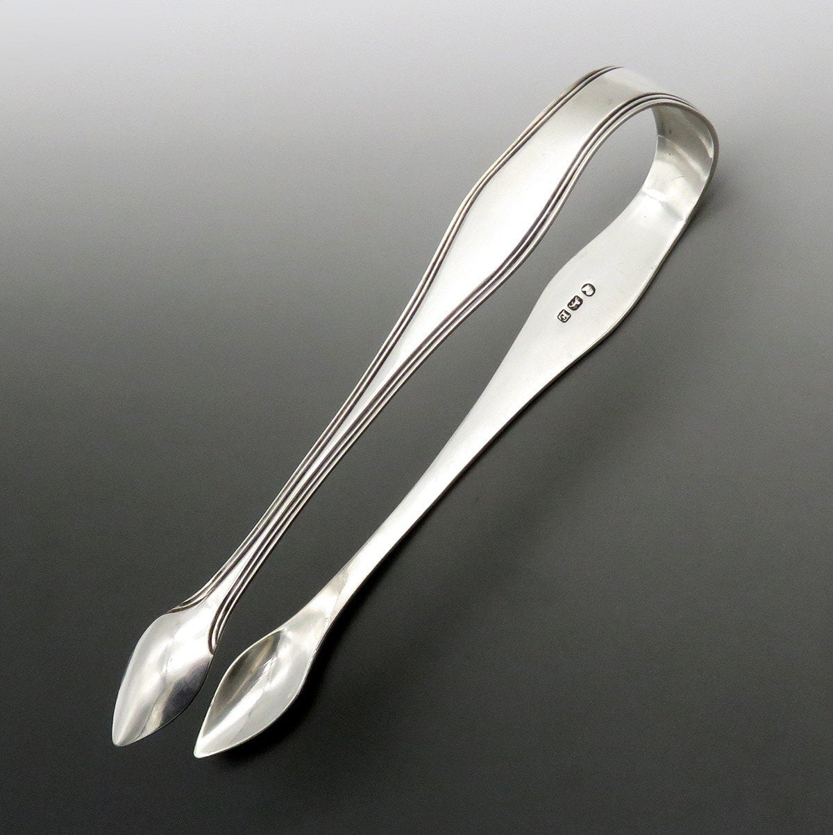 Handsome Georgian Sterling Silver Sugar Tongs 5 1/4 in No Mono