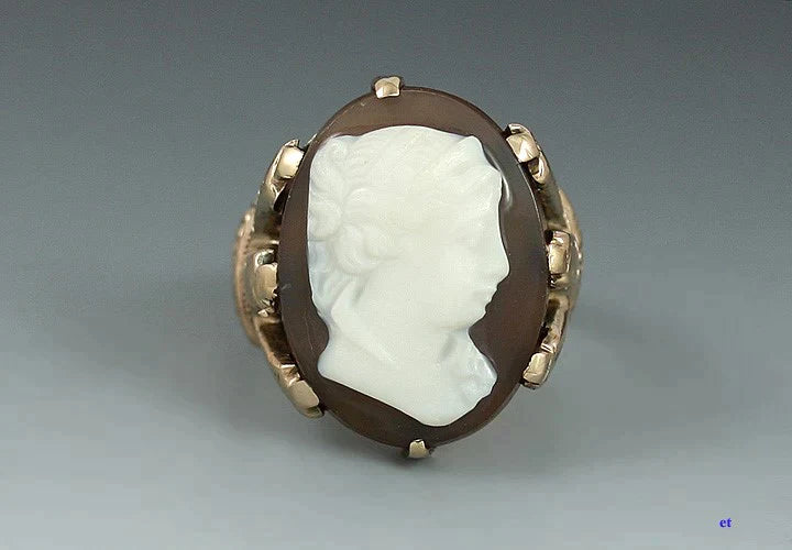 19th Century Victorian 14K Rose Gold 7 Sardonyx Cameo Ring of a Young Woman