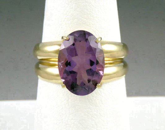 Vintage 10K Yellow Gold 4.75 Carat Natural Amethyst Gemstone Statement Ring