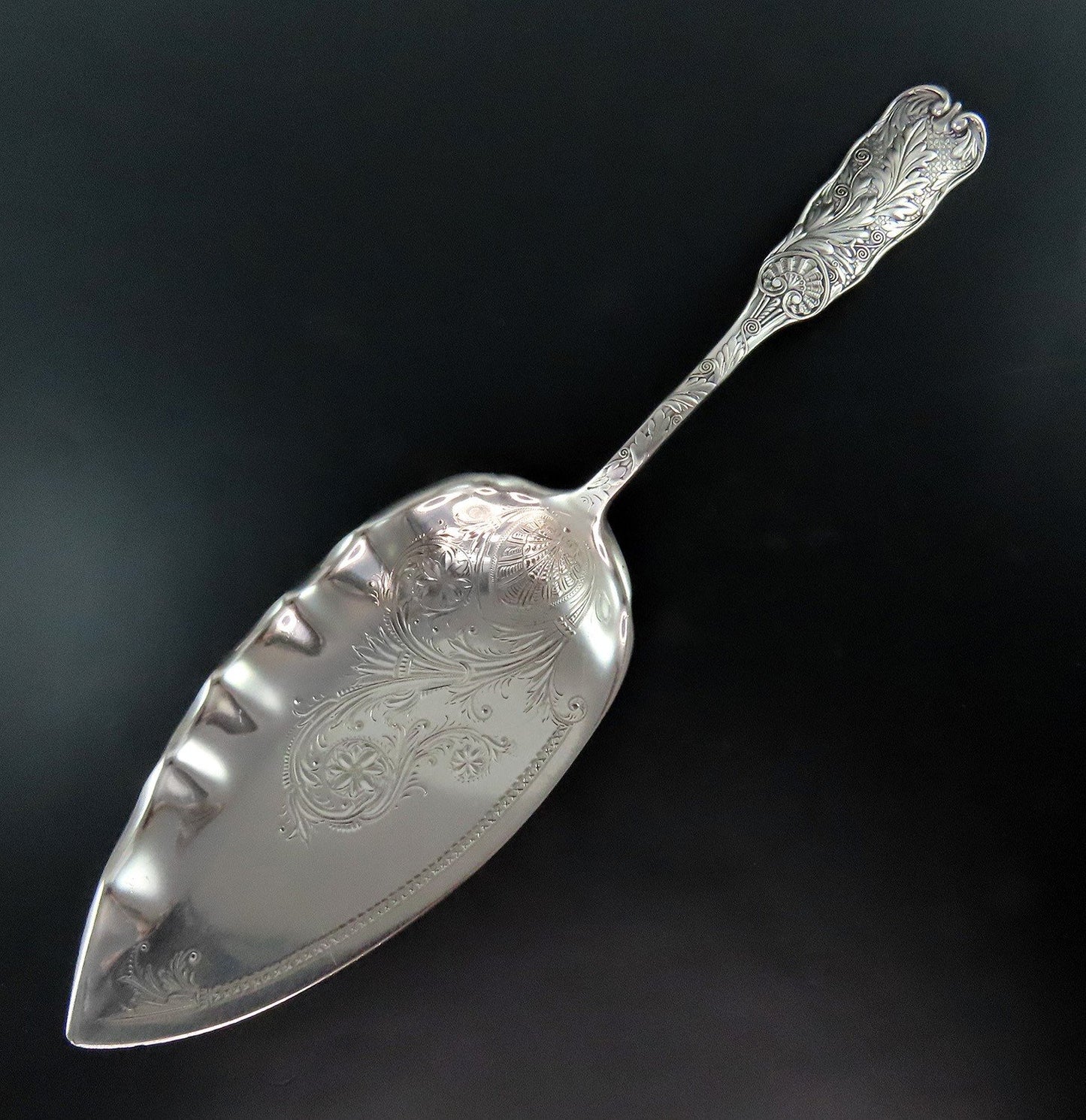 Lovely Gorham St Cloud Sterling Silver Art Nouveau Fish Server 11 5/8 Inches