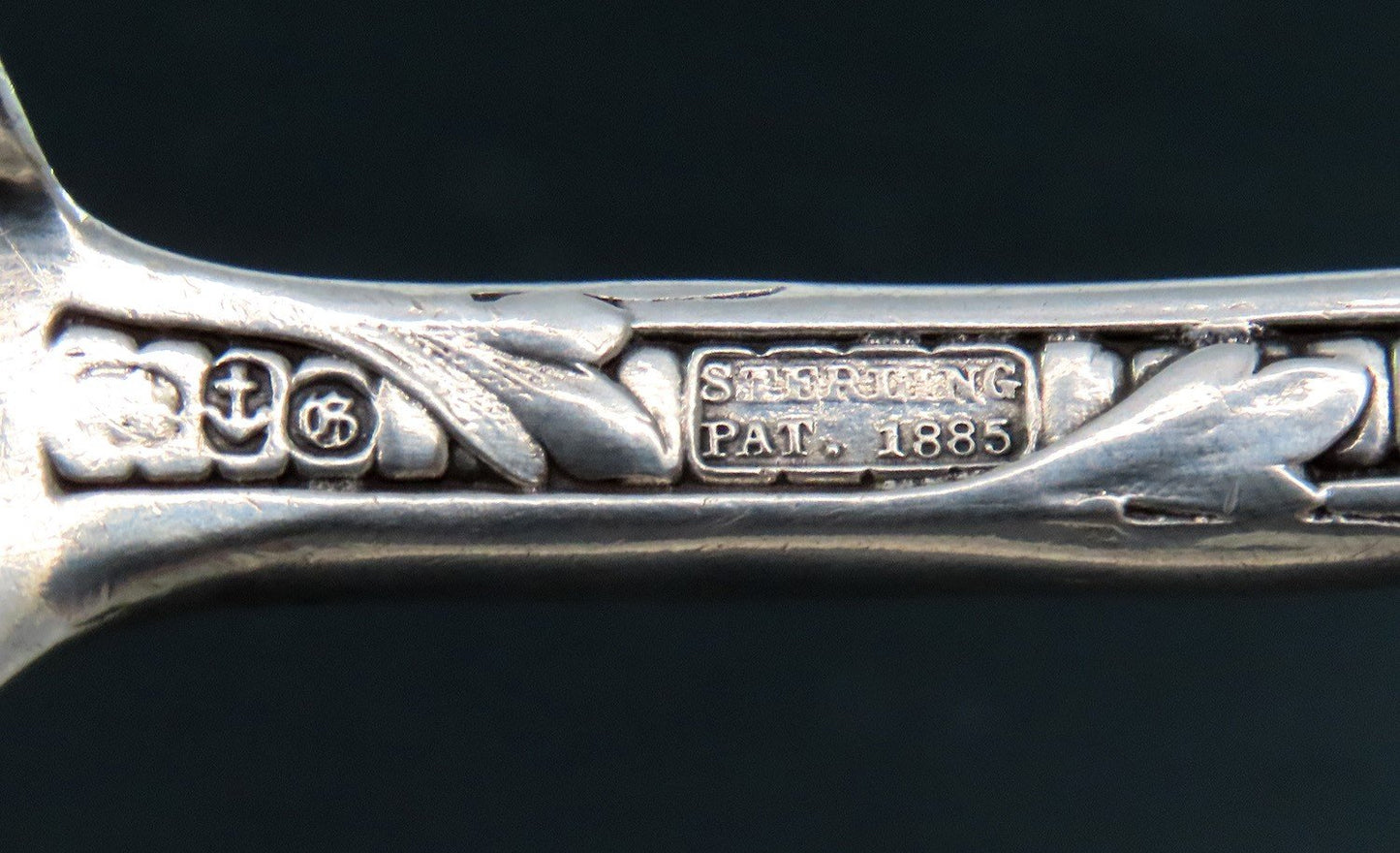 Lovely Gorham St Cloud Sterling Silver Art Nouveau Fish Server 11 5/8 Inches