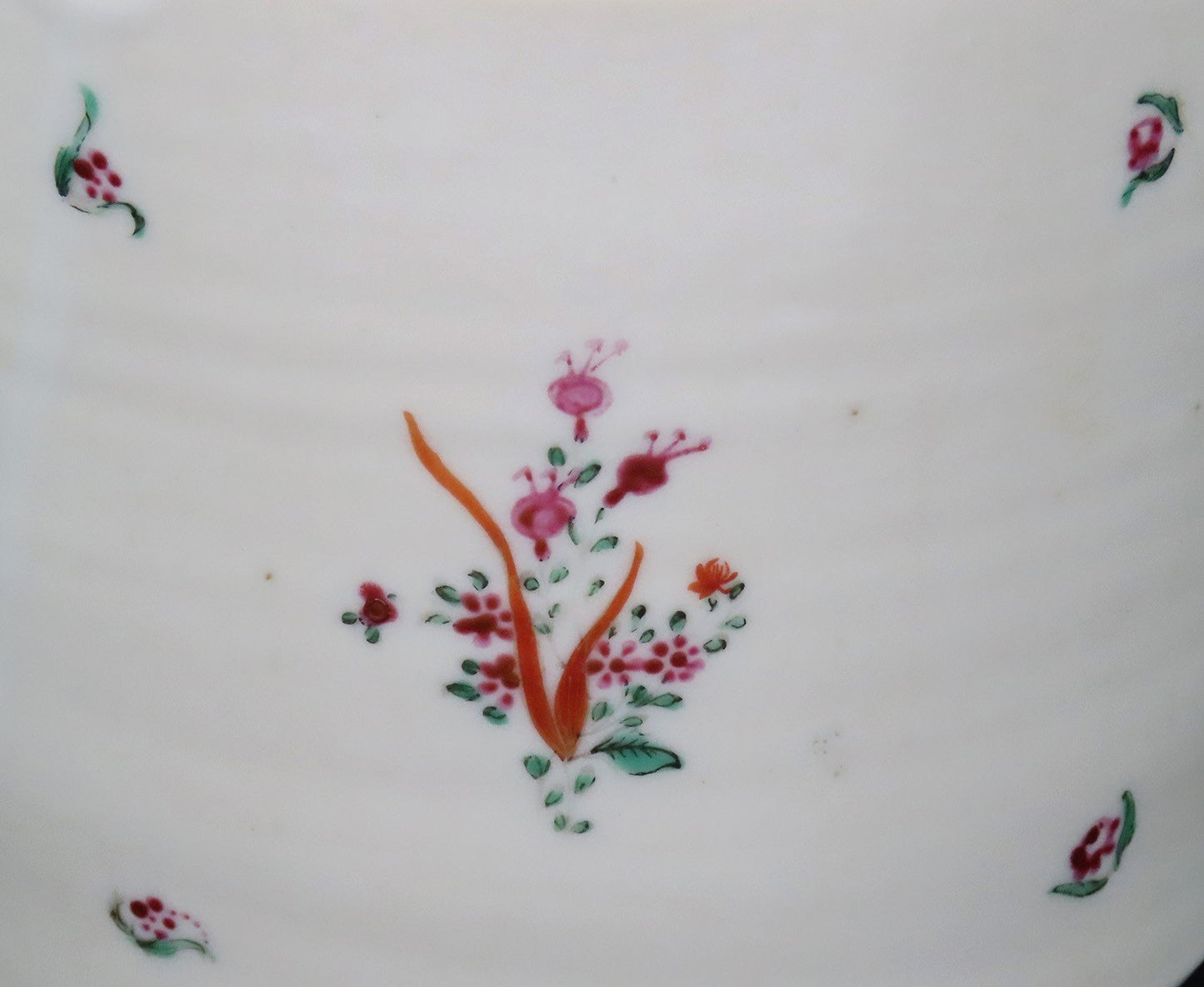 Lovely Chinese Export Porcelain Tea Pot Hand Painted Delicate Flowers c1800