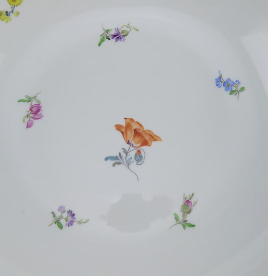 Large Perfect Meissen Scattered Flowers Serving Bowl 10" Diameter Round