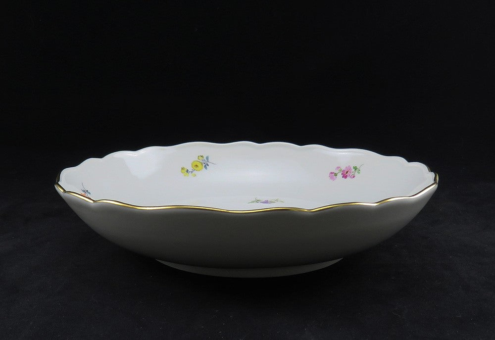 Large Perfect Meissen Scattered Flowers Serving Bowl 10" Diameter Round