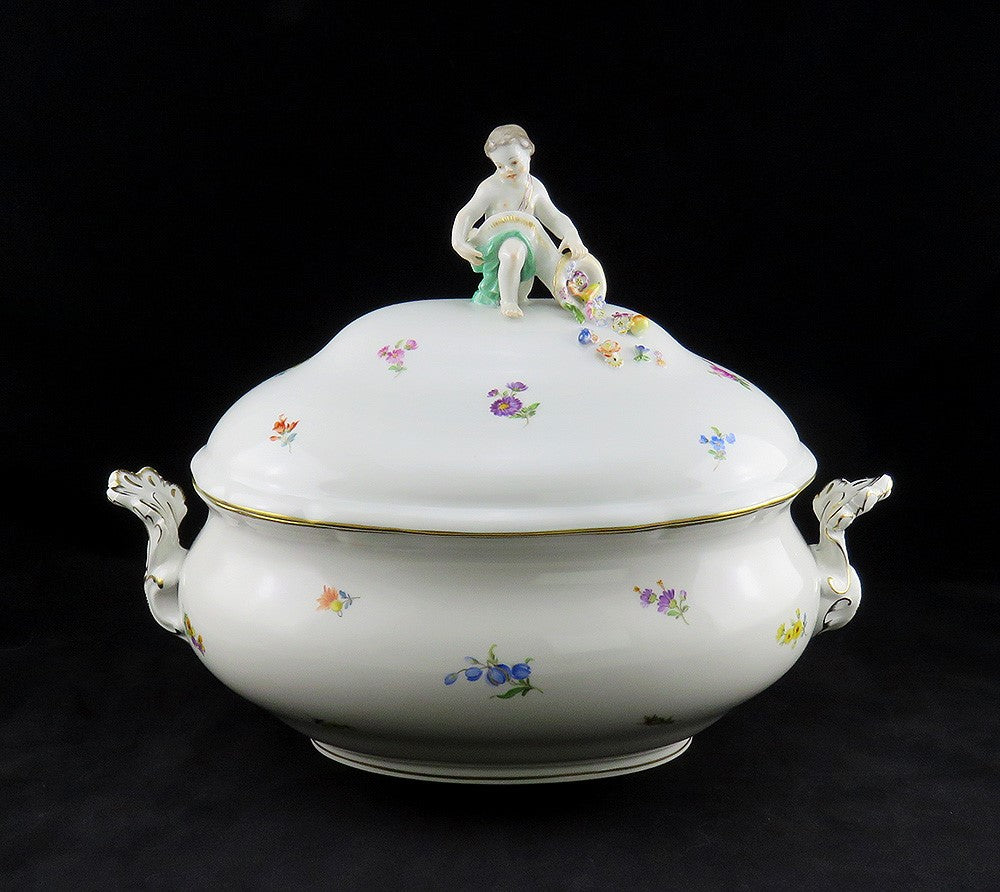 Large Perfect Meissen Scattered Flowers Soup Tureen 15 x10x12 inches