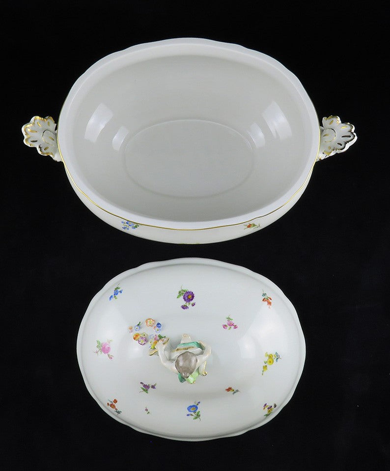 Large Perfect Meissen Scattered Flowers Soup Tureen 15 x10x12 inches