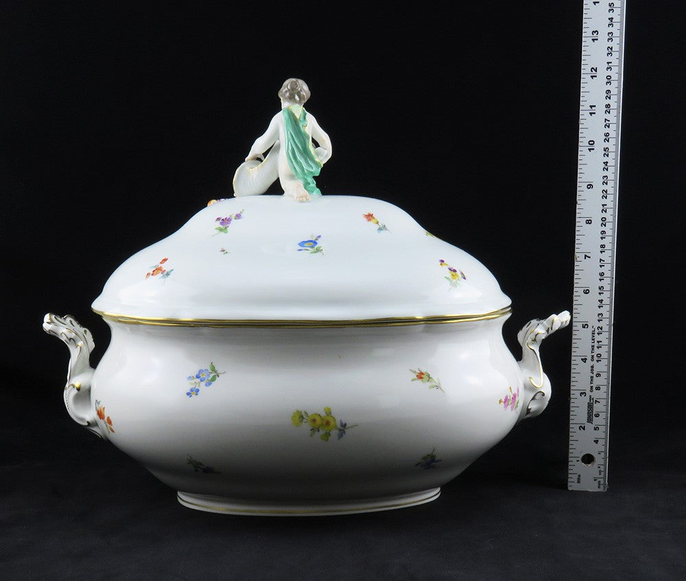 Large Perfect Meissen Scattered Flowers Soup Tureen 15 x10x12 inches