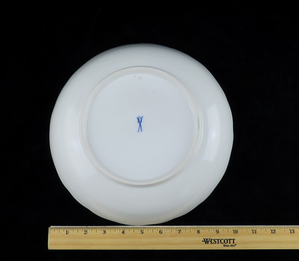 Large Perfect Meissen Scattered Flowers Round Serving Bowl 10" Diameter