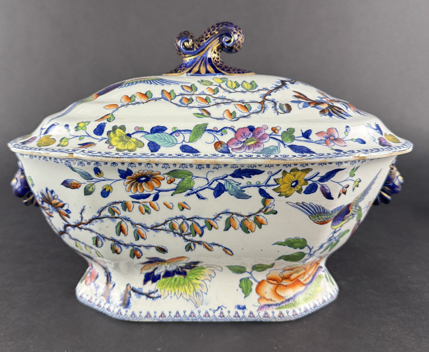 Huge c1820 English Davenport Flying Bird Notch Lid Lion Handle Soup Tureen