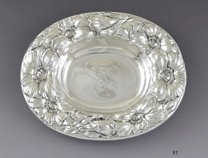 Lovely c1900 Sterling Silver Art Nouveau Floral Chased Bowl / Dish