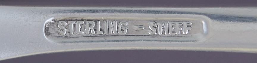 Lovely Stieff Rose Sterling Silver Repousse 9" Casserole Berry Serving Spoon