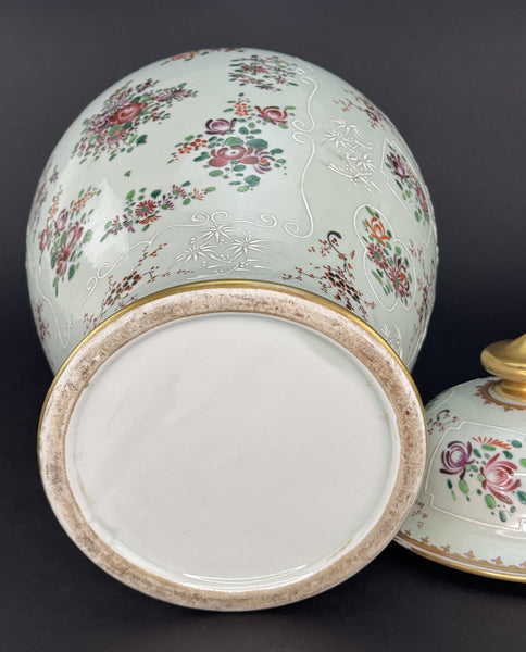 Impressive Early 1900s French Samson Pink White Lidded Urn Vase Large Size