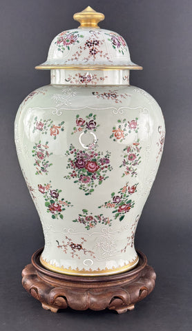 Impressive Early 1900s French Samson Pink White Lidded Urn Vase Large Size